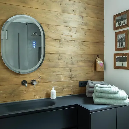 Apartment Loder
